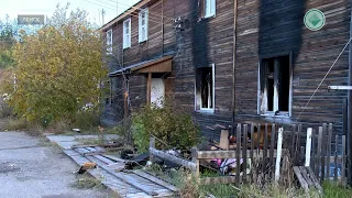 Спасатели нашли труп в сгоревшей двухэтажке Ленска