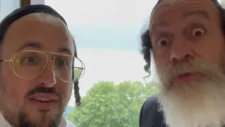 Lipa Welcomes Chatzatzker Rebbe to his Home