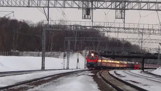 Электровоз ЭП20-065 со скорым поездом №108 Москва - Вологда