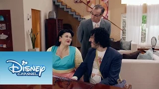 Beto, Olga y Ramallo cantan "Verte De Lejos" | Momento Musical | Violetta