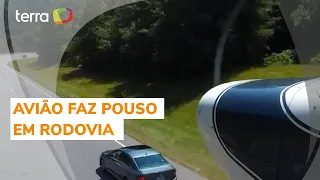 Piloto desvia de carros e consegue fazer pouso de emergência em rodovia nos EUA