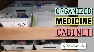 ORGANIZE YOUR MEDICINE CABINET // BATHROOM STORAGE // My Intentional Life