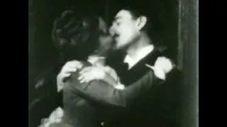 Kissing (1900)