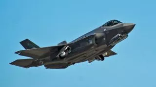 Lockheed Martin shows off F-35 fighter jet at Paris Air Show