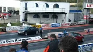 BMW 335d vs Z4M Drag race at Santa Pod 1/4mile April 209