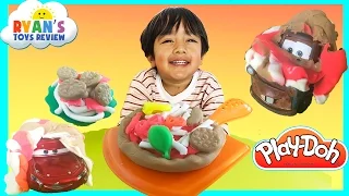 Play Doh Pizza Party Set with Disney Cars Toys Lightning McQueen