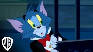 Tom and Jerry Meet Sherlock Holmes  | Graveyard Antics | Warner Bros. Entertainment