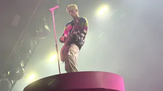 Machine Gun Kelly - Kiss Kiss (Live in San Francisco)