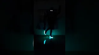 Bailando con Zapatillas LED [^_^] Shuffle dance - Alan Walker - Faded
