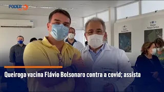 Queiroga vacina Flávio Bolsonaro contra a covid; assista