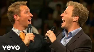 Gaither Vocal Band, Ernie Haase & Signature Sound - Holy Highway (Live)