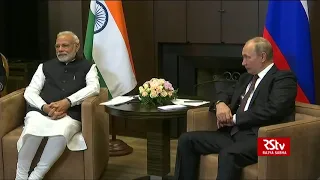 PM Modi's informal talks with President Putin