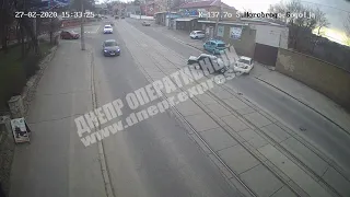 В Днепре жесткое ДТП на Чернышевског: видео момента аварии