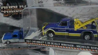 Greenlight Chase Chevy C30 Dually Drivers 1:65 Wrecker & Tow Truck collection review