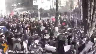 Майдан 28 Февраля 28.02.2014  Разгон активистов  #Беркут #Штурм