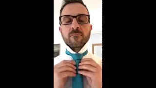 How to tie a Double Windsor