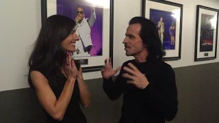 Yanni - 3 minutes before getting on stage in Los Angeles