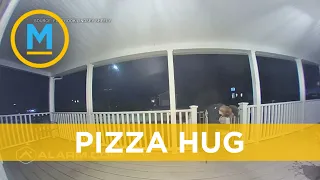 A security camera caught toddler hugging the pizza delivery guy and it’s really sweet | Your Morning