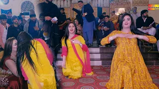 Changay Rakhay Ni Parday | Mehak Malik | Zoya Khan _ Dance Performance 2024