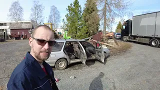 Tulvassa kastuneet... Peugeot 405 ja nurinaa romuajoneuvo asetus ehdotelmasta.