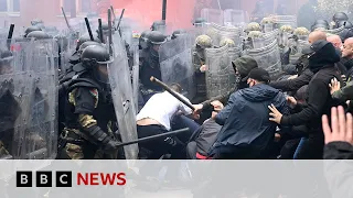 Nato to send 700 more troops to Kosovo after clashes – BBC News