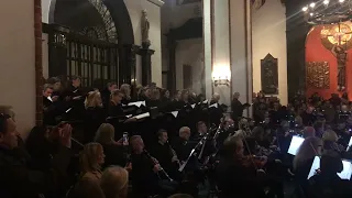 Mozart Requiem - Lacrimosa, Larghetto in D-minor. Dawid Runtz conducts The Polish Royal Opera.