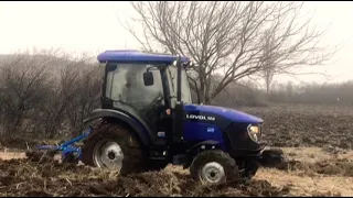 Lovol 504 ploughing in the snow (agro house)