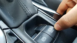 How to use "HOLD" in Toyota Corolla 2020-2021