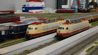 1:32 Augsburg-Bahnhof Hbf - Spur 1-Fahrtreffen München - E71 Bockholt, V188 Märklin, BR 232 Kiss, ..