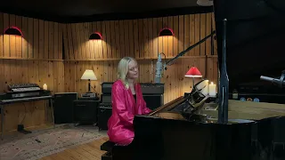 Trine Therkelsen - "Lyse Nætter" (Fortolkning) LIVE