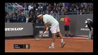 Roger Federer composed under pressure (in the flow)