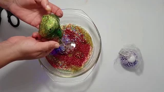 With Squishy balls Learn Colors the toys