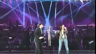 Laura Pausini e Gianni Morandi   In assenza di te  Da  uno di noi