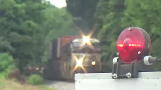 (Railroad Crossing Malfunction) NS 22N Flying By CP Brock Siding