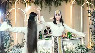 Армянский танец "Нахшун Баджи" . Подарок от сестёр!12 октября 2023 г.