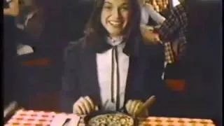 Pizza Hut Personal Pan Pizza Commercial 1983