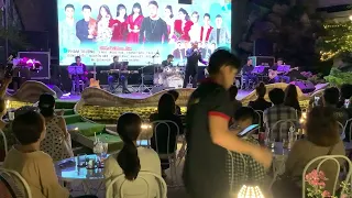 Ca Khúc : Không Được Khóc Live Band Cùng Ca Sĩ  Phạm Trưởng