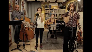 2020 Saudade de Itapoa ÈLIA BASTIDA, ALBA ARMENGOU CARLA MOTIS Y JOAN CHAMORRO )