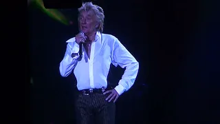 R.I.P Tina Turner, Rod Stewart sang It takes two (the 90s duet with Tina) in Auckland, NZ, 20230409