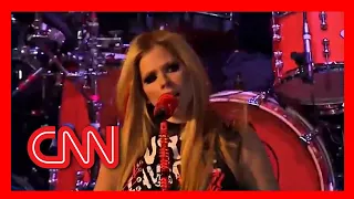 Avril Lavigne - "Complicated" (Live From The Fourth in America, 2022)