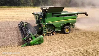 4Kᵁᴴᴰ Harvest 2023: John Deere JD S780i combine harvesting wheat in Suffolk