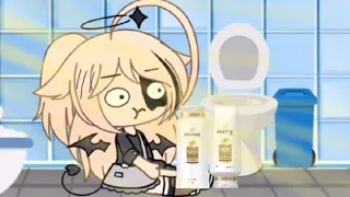 Hija que tanto haces allá dentro?/meme/gacha Life