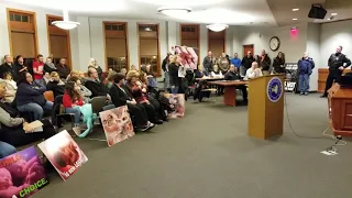 BATAVIA /City Council Meeting/people kicked out