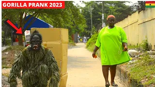 😂😂😂GIANT MONSTER GORILLA & BUSHMAN PRANK COMPILATION. SHE DIDN'T EXPECT THIS!