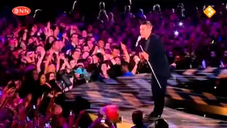 Robbie Williams - Come Undone Live @O2 England