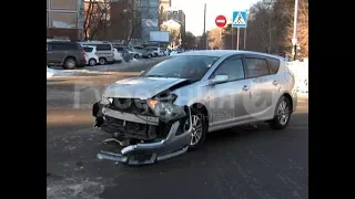 Невнимательная автолюбительница устроила ДТП в центре Хабаровска. MestoproTV