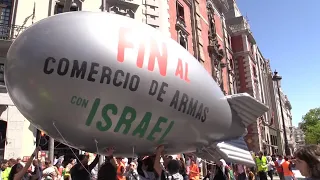 Spain protesters call for the end of the arms trade with Israel