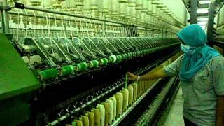 Doffing - Malaysia Textile Mill.AVI