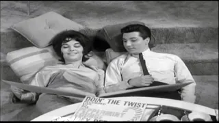 ♦B-Movie Classics♦ 'Hey, Let's Twist!' (1961) Joey Dee, Jo Ann Campbell