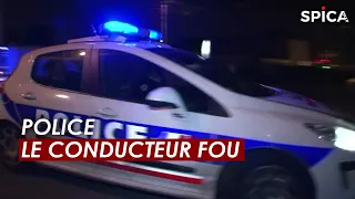 Ce conducteur fou fonce sur la police